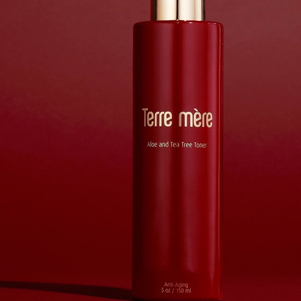 🟢mix and match 2 for $20🟢 Terre Mère ‘Aloe and Tea Tree Toner’ - Picture 3 of 3